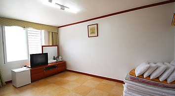 THE RED HOUSE - Hostel