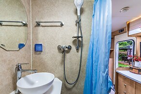 MovingCastle RV Camping