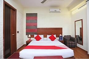 FabHotel The Townhouse