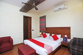 FabHotel The Townhouse