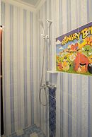 OYO 619 Naufal Guest House Syariah