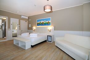 Marina Palace Hotel