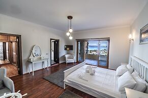 Villa Torba Bay by EvTatilim