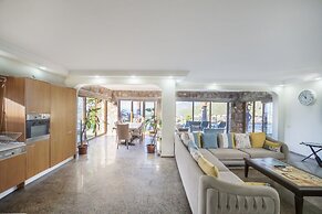 Villa Torba Bay by EvTatilim