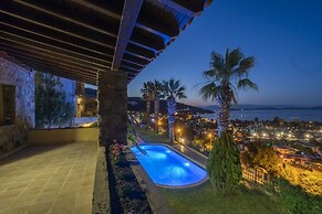 Villa Torba Bay by EvTatilim