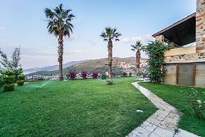 Villa Torba Bay by EvTatilim