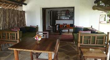 Kusini Beach Cottages