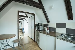 Charles Bridge Economic Hostel