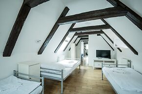 Charles Bridge Economic Hostel