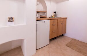 Charles Bridge Economic Hostel