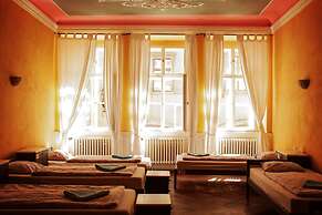 Charles Bridge Economic Hostel