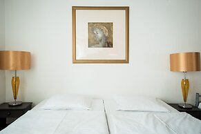 Charles Bridge Economic Hostel