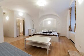 Charles Bridge Economic Hostel