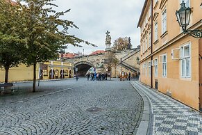 Charles Bridge Economic Hostel