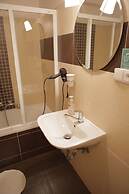 Charles Bridge Economic Hostel