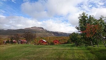 Stóra Sandfell Rooms and Cottages