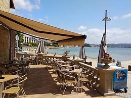 A Esmorga Posada Del Mar