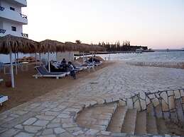 Fayed Beach Resort