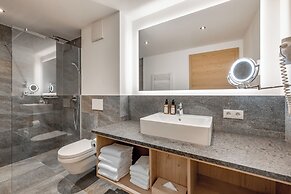 AlpenParks Hotel & Apartment Arlberg Warth