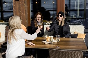 AlpenParks Hotel & Apartment Arlberg Warth