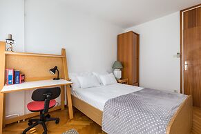 Spacious & Clean Condo near Beach