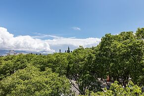 Spacious & Clean Condo near Beach