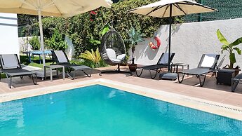 Ruwais Hotel