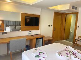 Ruwais Hotel