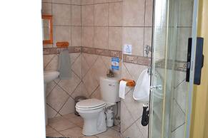 Africa Emerald at 47 Petronella