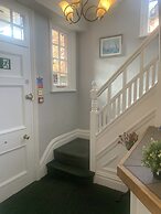 Victoria Lodge