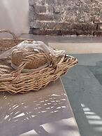 The Mantarraya Outpost Bed & Breakfast