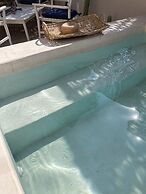 The Mantarraya Outpost Bed & Breakfast