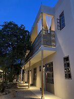 The Mantarraya Outpost Bed & Breakfast