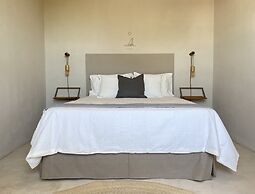 The Mantarraya Outpost Bed & Breakfast