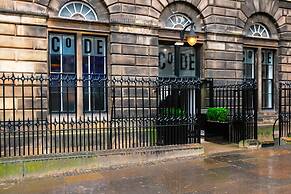 CoDE Pod  – The CoURT - Edinburgh