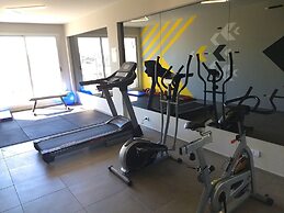 Independencia 1302 6E by HB