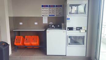 Independencia 1302 6E by HB