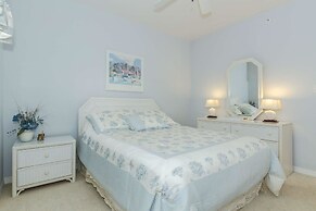 Hibiscus Pointe 124