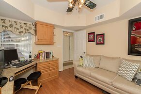 Hibiscus Pointe 124