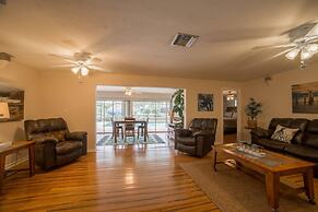 SE Cape Coral Pool Home With Boat Dock