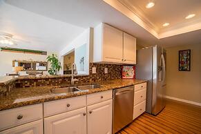 SE Cape Coral Pool Home With Boat Dock