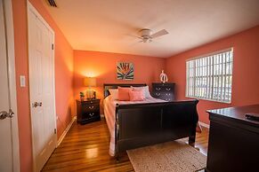 SE Cape Coral Pool Home With Boat Dock