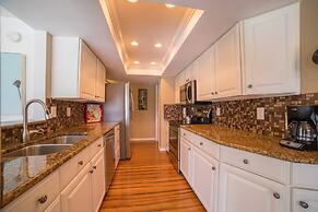 SE Cape Coral Pool Home With Boat Dock