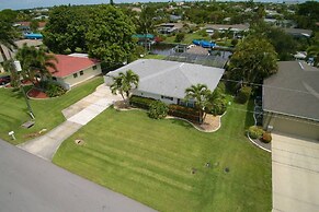 SE Cape Coral Pool Home With Boat Dock