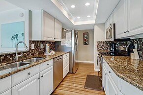 SE Cape Coral Pool Home With Boat Dock