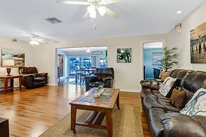 SE Cape Coral Pool Home With Boat Dock