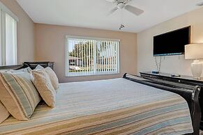 SE Cape Coral Pool Home With Boat Dock