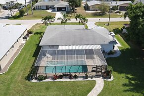 SE Cape Coral Pool Home With Boat Dock