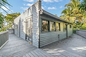 Beach Tree Hippie House