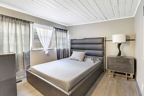 Beach Tree Hippie House